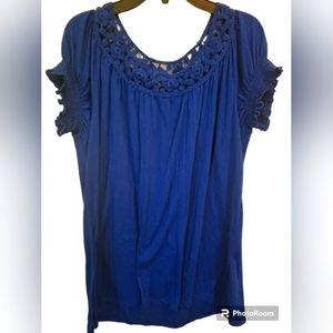 BY design. Women. Size Medium. Blue.